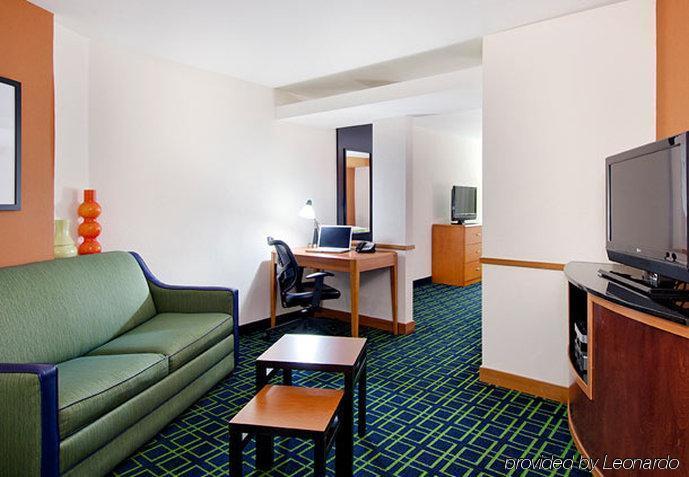 Fairfield Inn & Suites Jacksonville West/Chaffee Point Rum bild