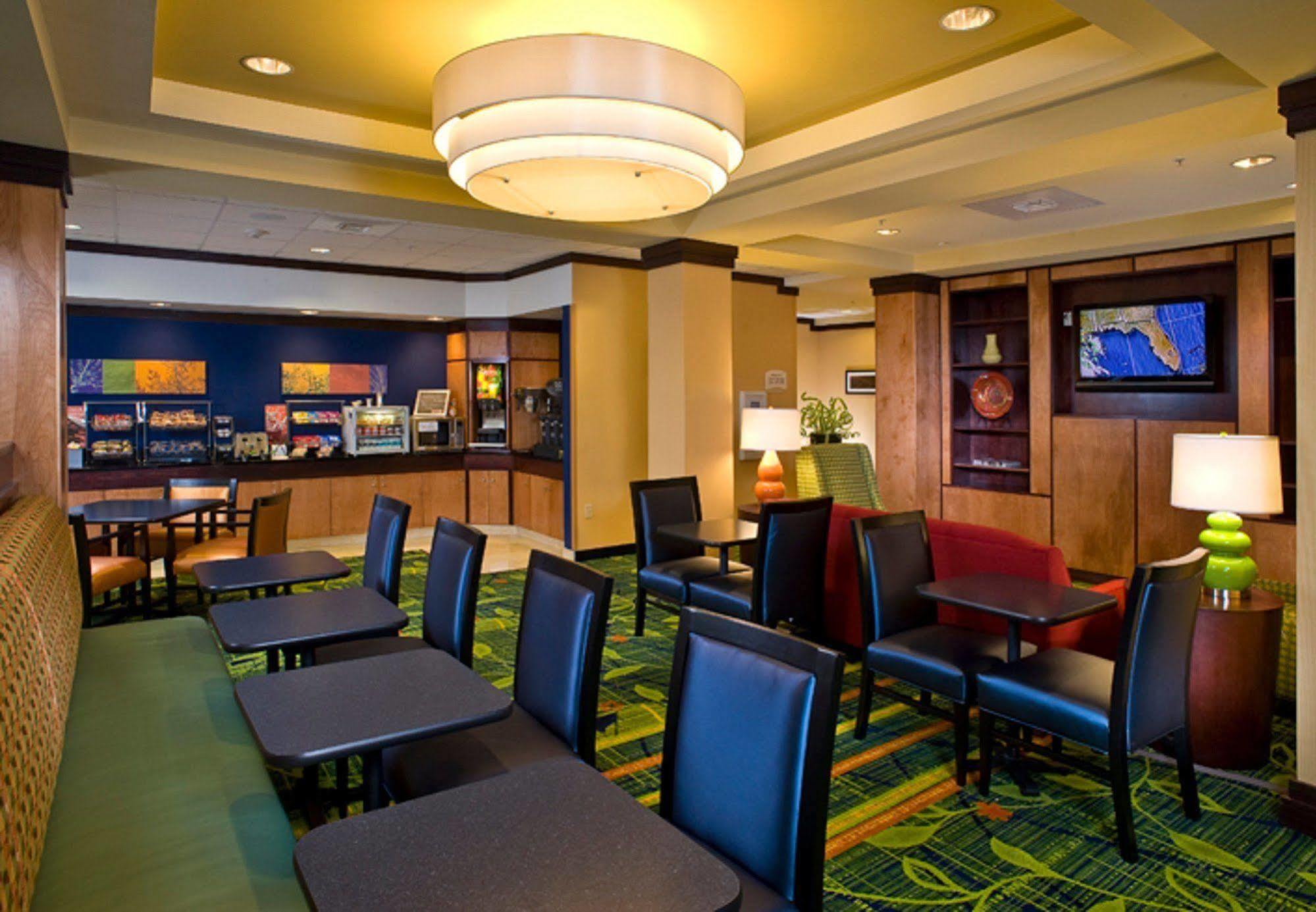 Fairfield Inn & Suites Jacksonville West/Chaffee Point Exteriör bild